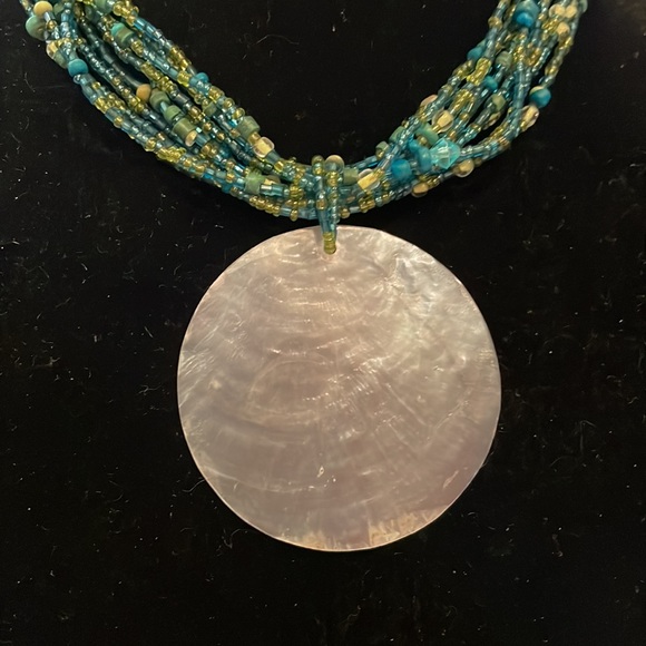 Mother-Of-Pearl Pendant Necklace - Picture 3 of 4